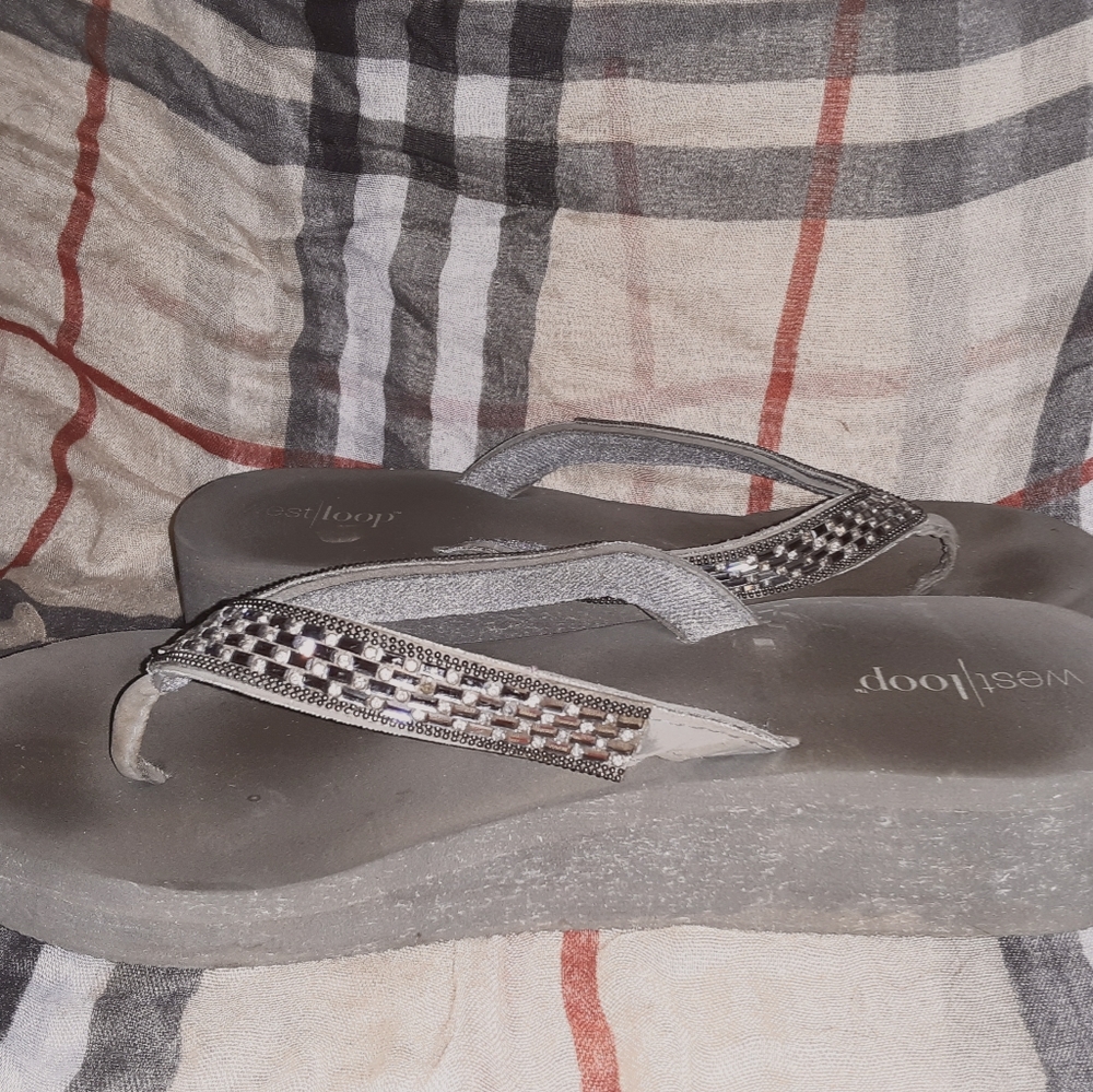 Flip flops